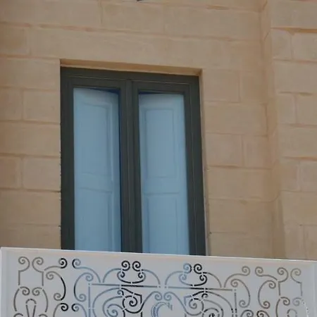 Casa Cara *