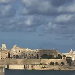 Casa Cara *