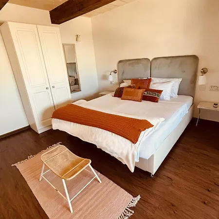 Casa Cara