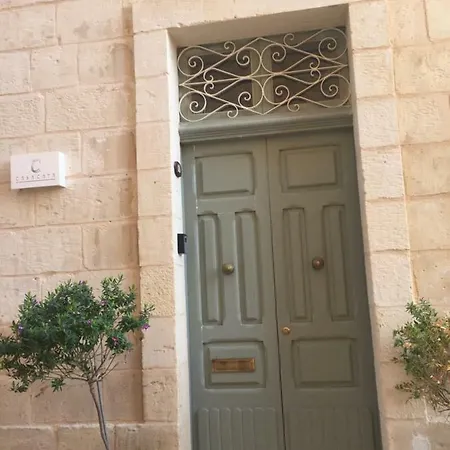 Casa Cara *